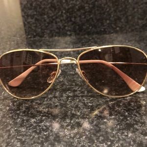 Brown/gold aviator sunglasses